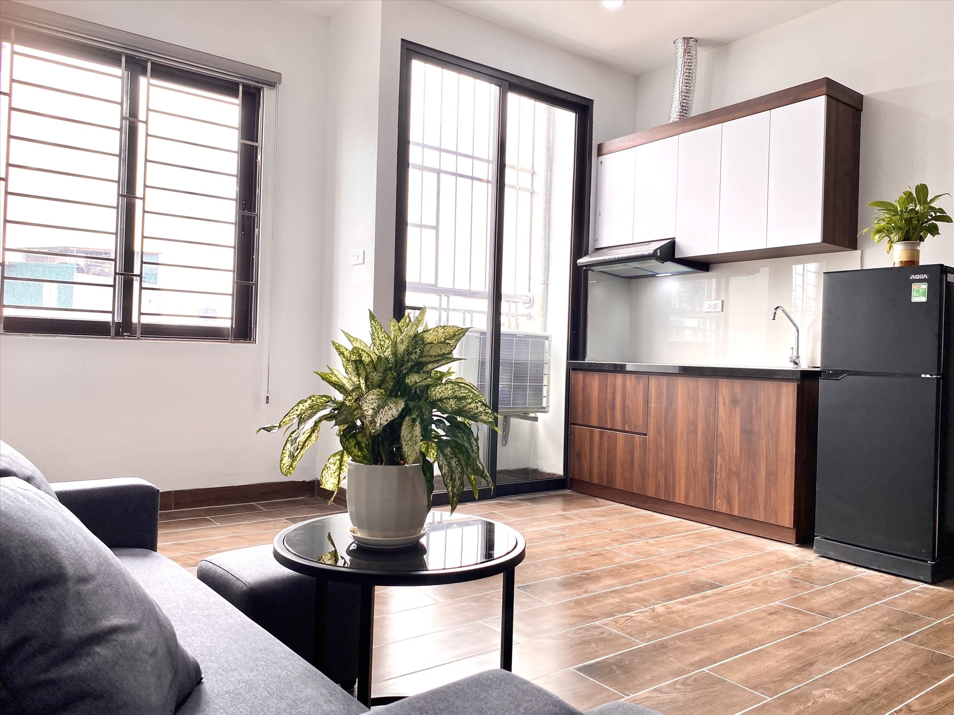 Phòng trọ 1 Phòng ngủ 40m2 tại Suha Home Mễ Trì Hạ - Nam Từ Liêm - Phòng khách