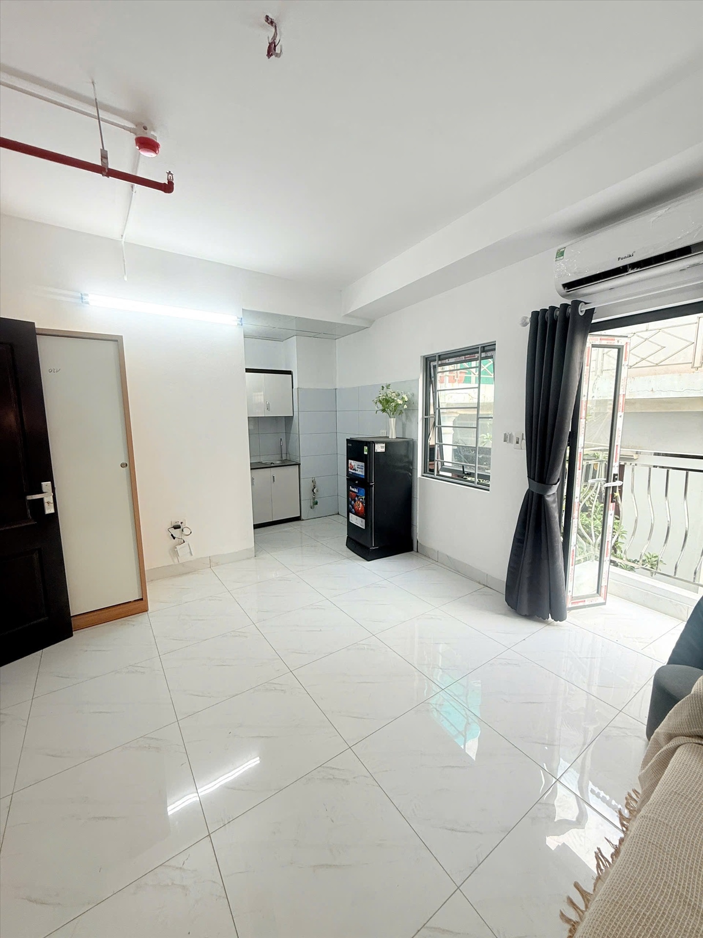 Phòng trọ Studio 35m2 tại VNFI House Mễ Trì Thượng  - Nam Từ Liêm - Phòng bếp
