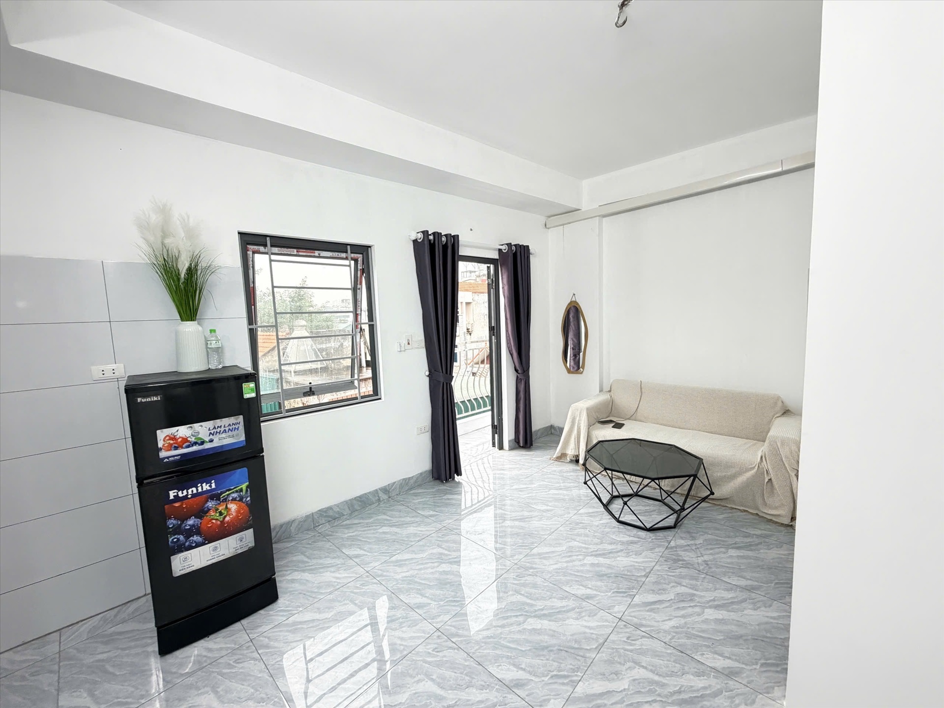 Phòng trọ 1 Phòng ngủ 35m2 tại VNFI House Mễ Trì Thượng  - Nam Từ Liêm - Phòng khách