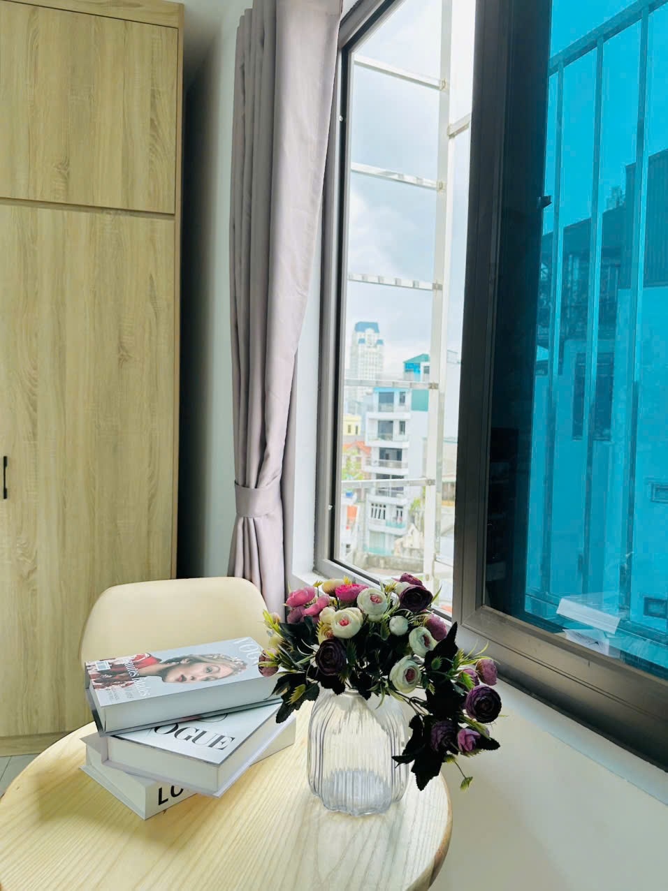 Phòng trọ Studio 27m2 tại CH Home Mễ Trì Thượng - Nam Từ Liêm - Phòng khách