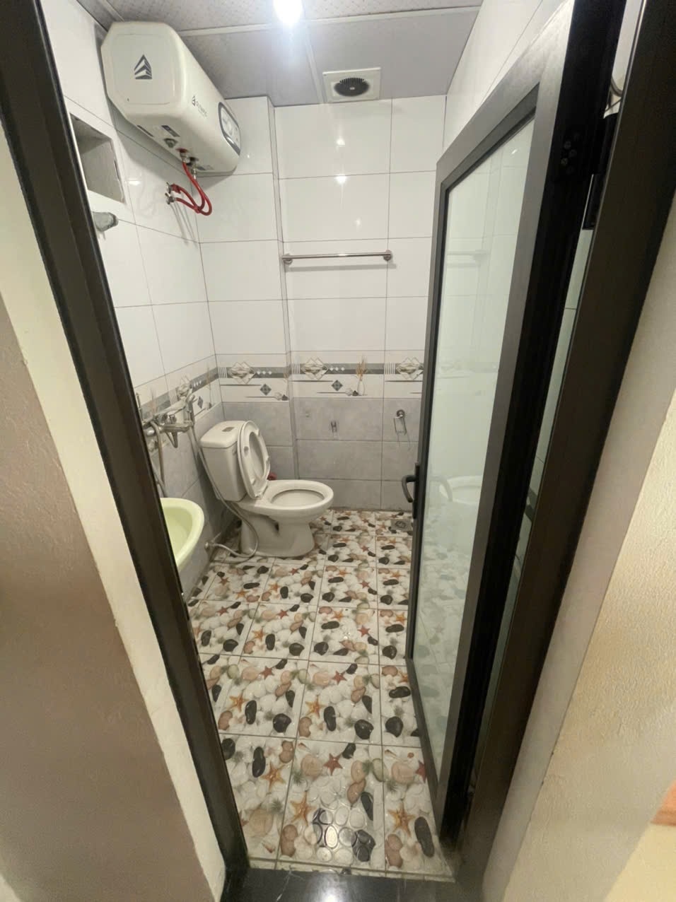 Phòng trọ Studio 30m2 tại Shome Nguyên Xá - Bắc Từ Liêm - Phòng tắm