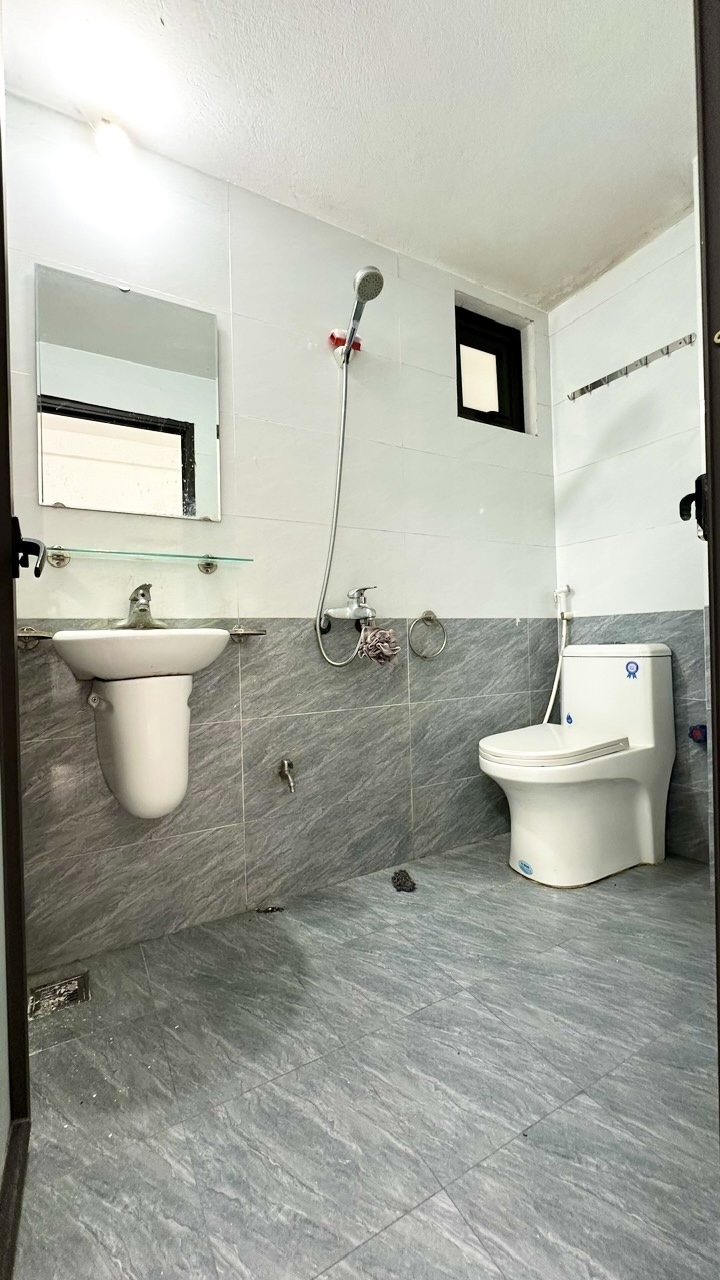 Phòng trọ Studio 30m2 tại BP Home Phú Mỹ - Nam Từ Liêm - Phòng tắm
