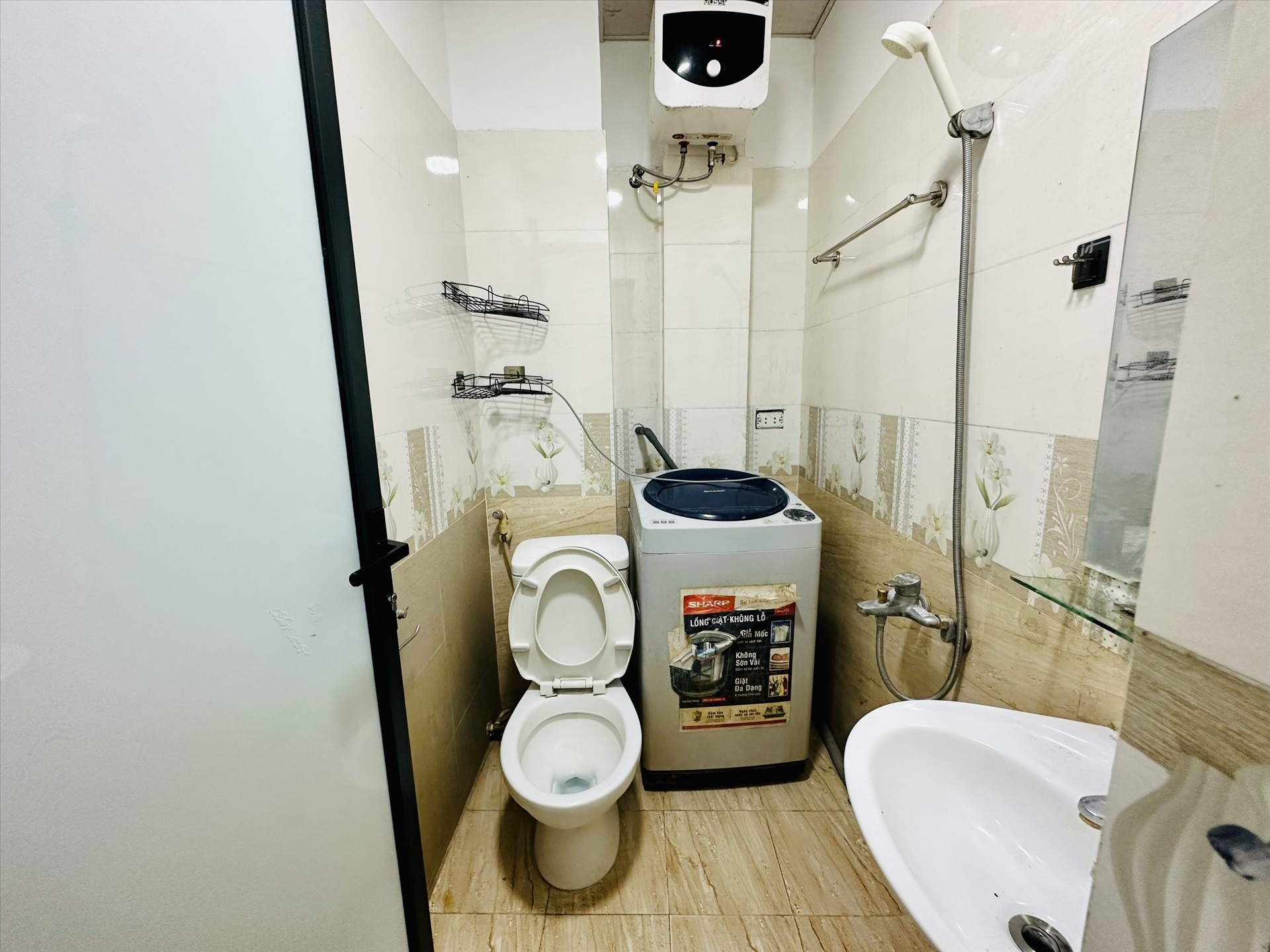 Phòng trọ 1 Phòng ngủ 40m2 tại GD Home Trung Kính - Cầu Giấy - Phòng tắm