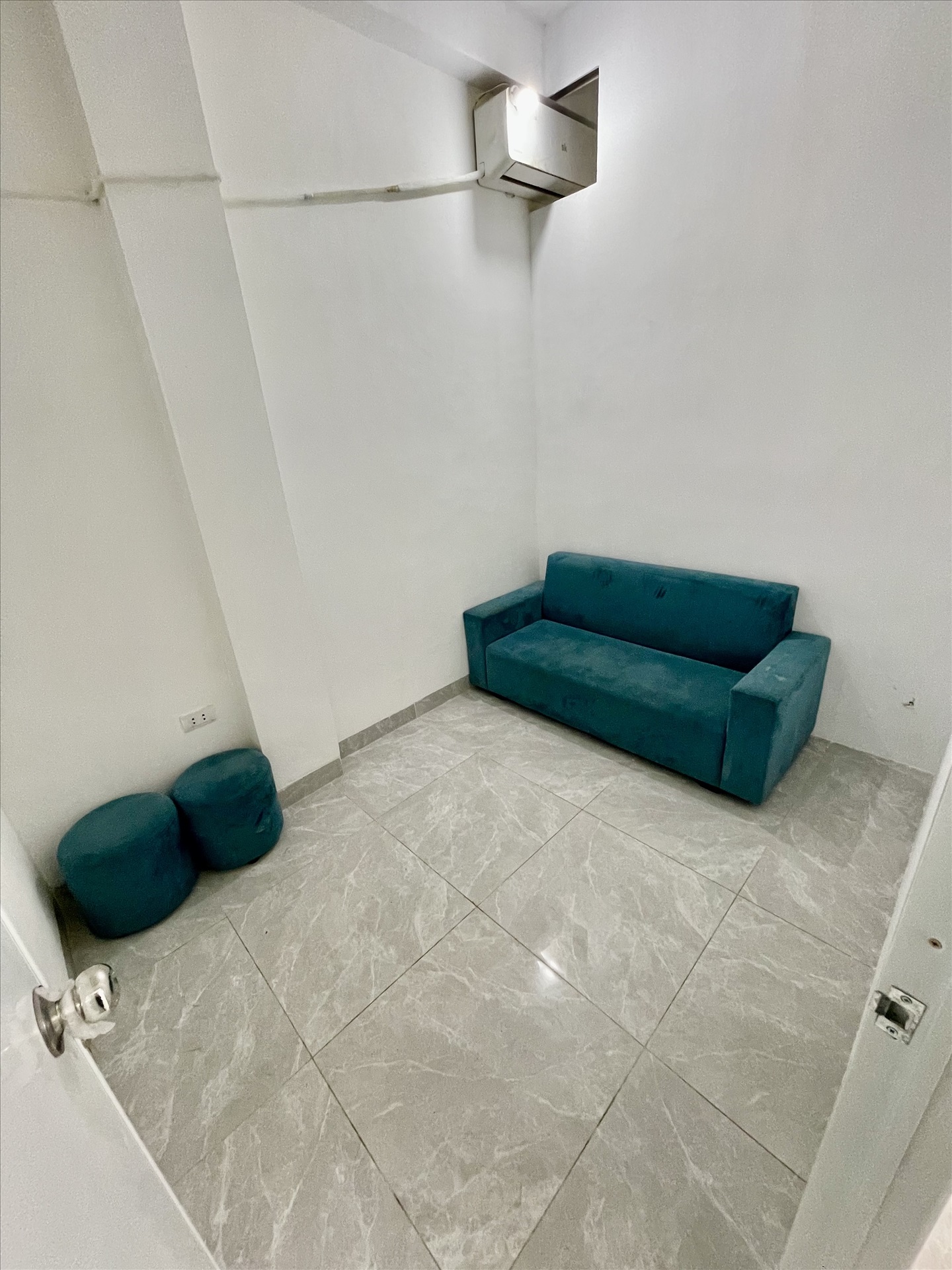 Phòng trọ 2 Phòng ngủ 35m2 tại BP Home Phú Mỹ - Nam Từ Liêm - Phòng khách