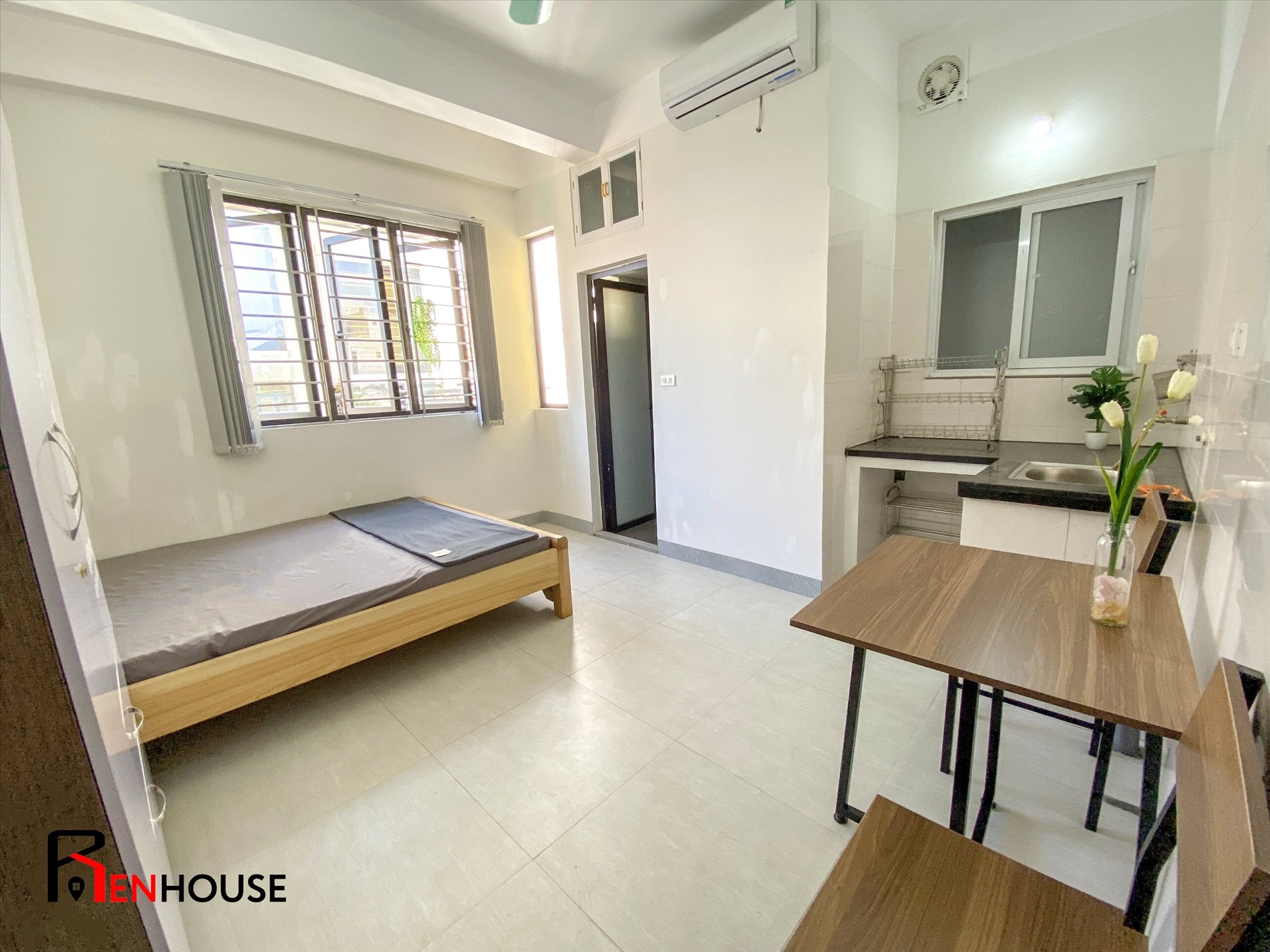 Phòng trọ Studio 25m2 tại RenHouse 3 Mỹ Đình - Nam Từ Liêm - Phòng ngủ