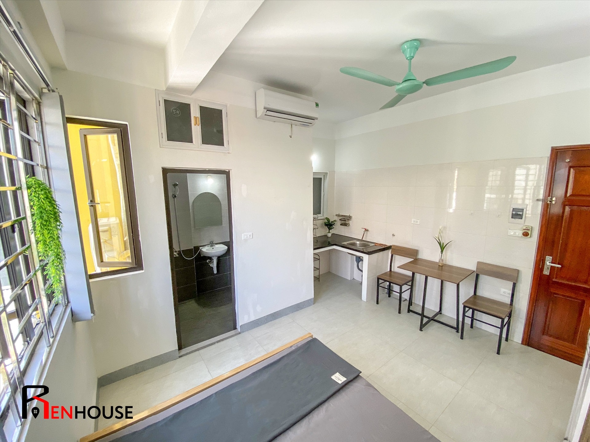 Phòng trọ Studio 25m2 tại RenHouse 3 Mỹ Đình - Nam Từ Liêm - Phòng ngủ