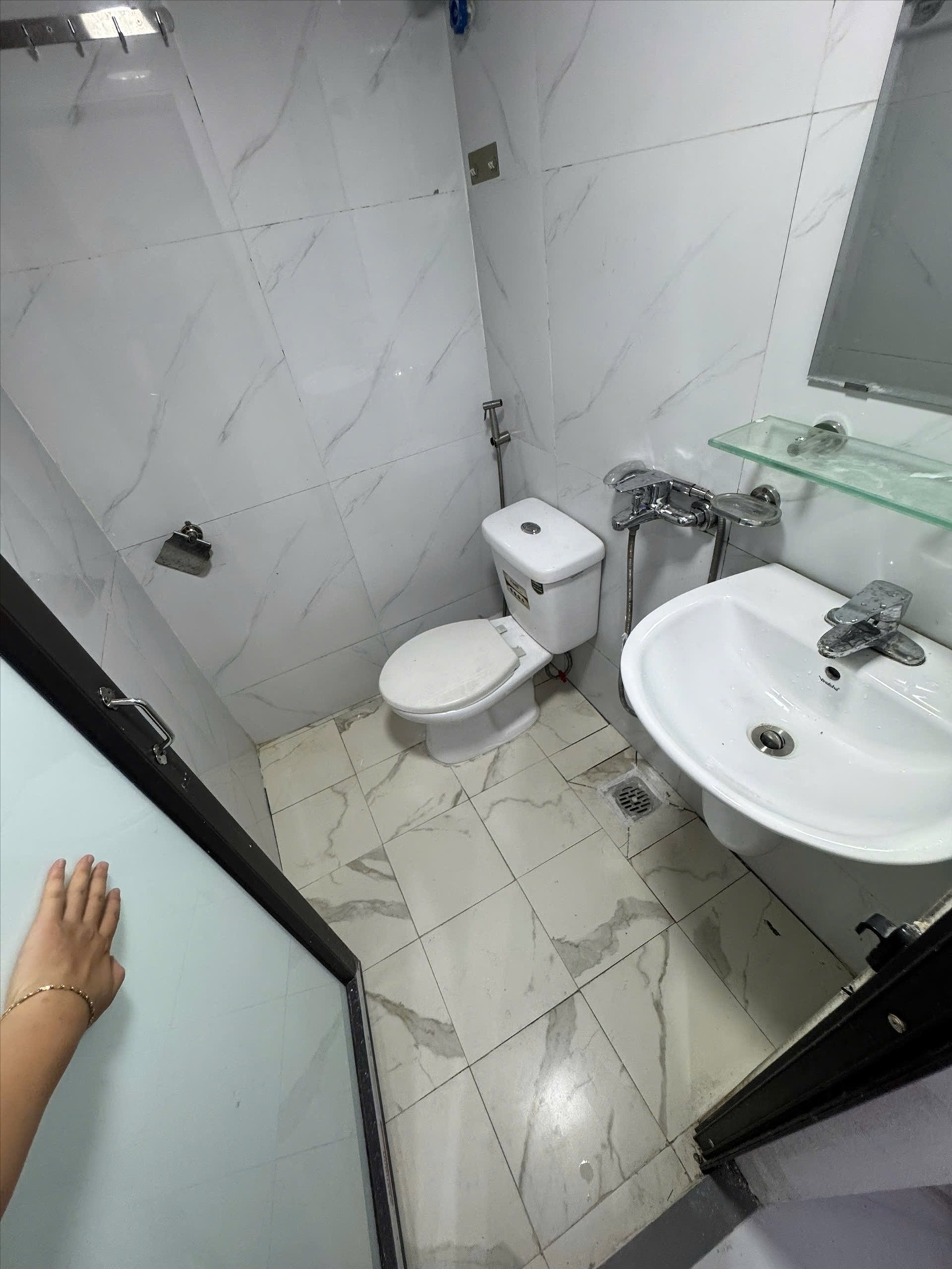 Phòng trọ 2 Phòng ngủ 35m2 tại DH House Bùi Xương Trạch - Thanh Xuân - Phòng tắm