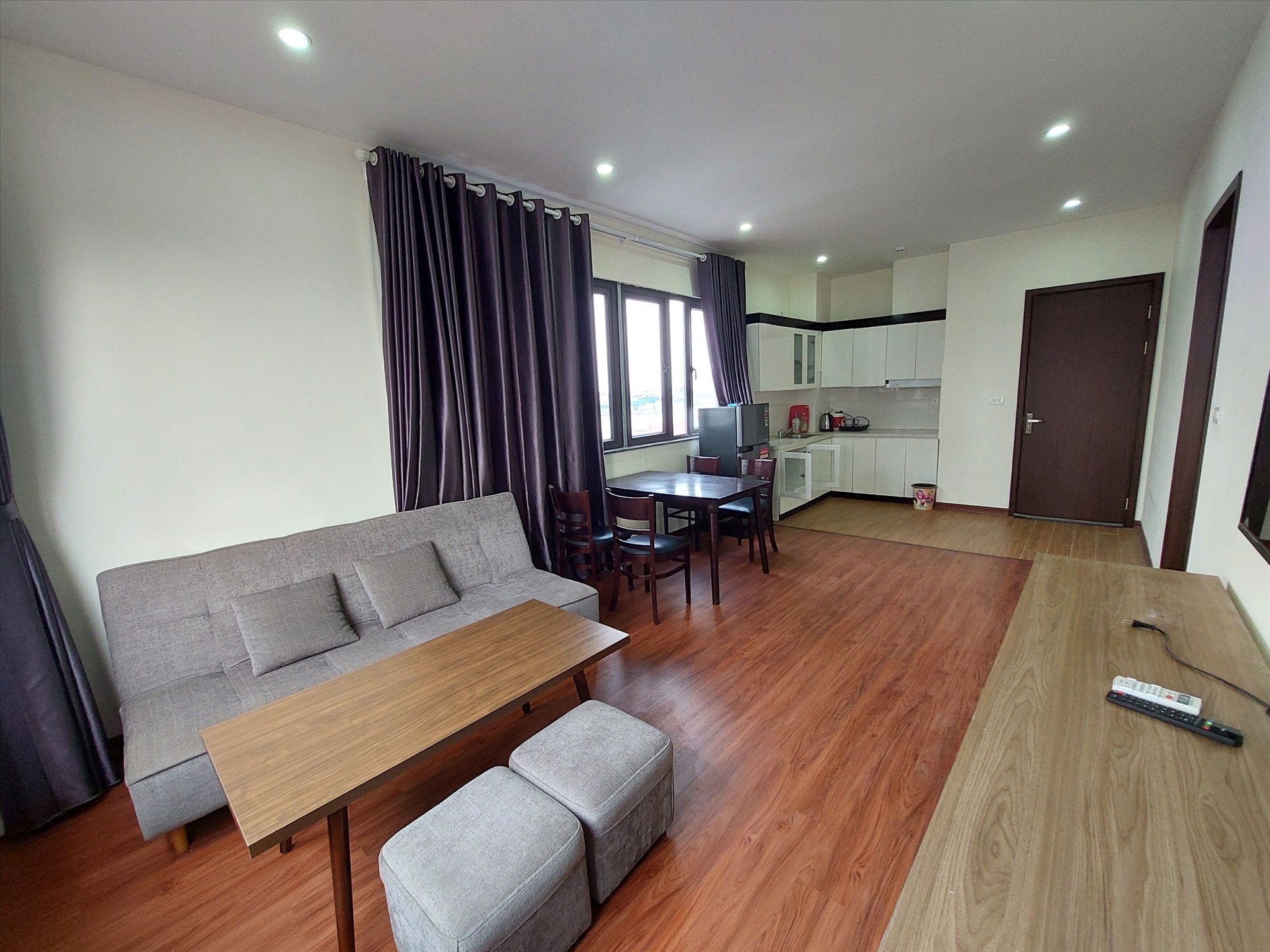 Phòng trọ 2 Phòng ngủ 40m2 tại GD Home 1 Lạc Long Quân - Cầu Giấy - Phòng khách