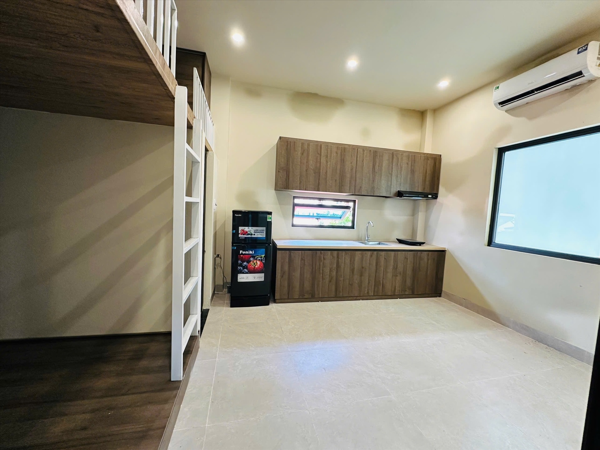 Phòng trọ Duplex 25m2 tại Friends Team Đội Nhân - Ba Đình - Phòng bếp