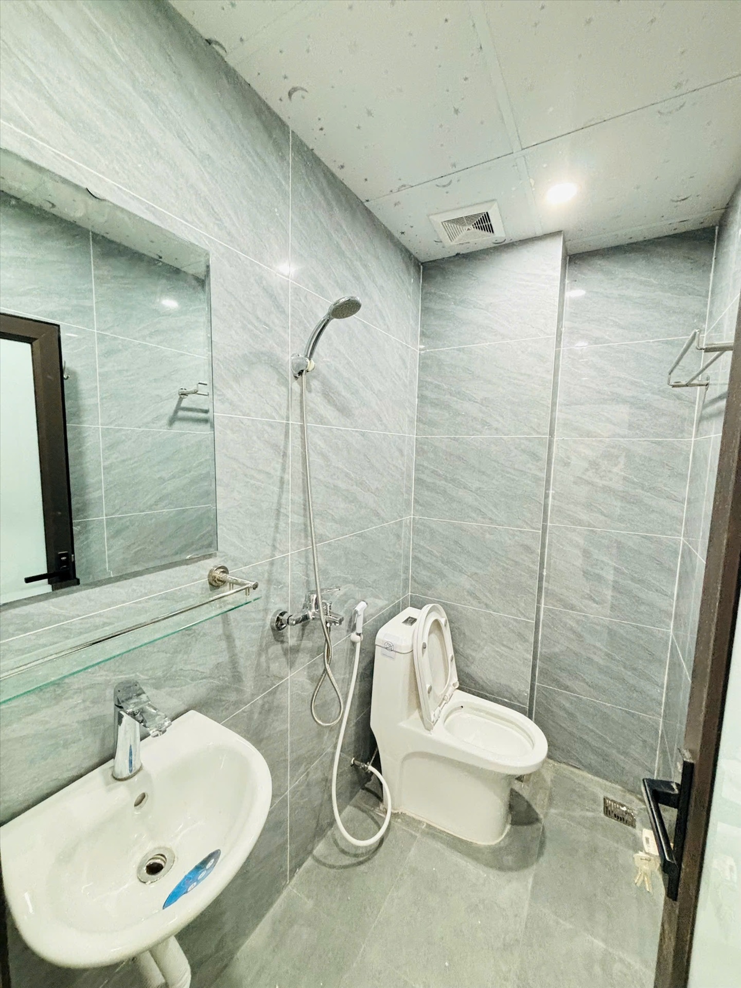 Phòng trọ Studio 30m2 tại 4PS Housing Đại La - Hai Bà Trưng - Phòng tắm
