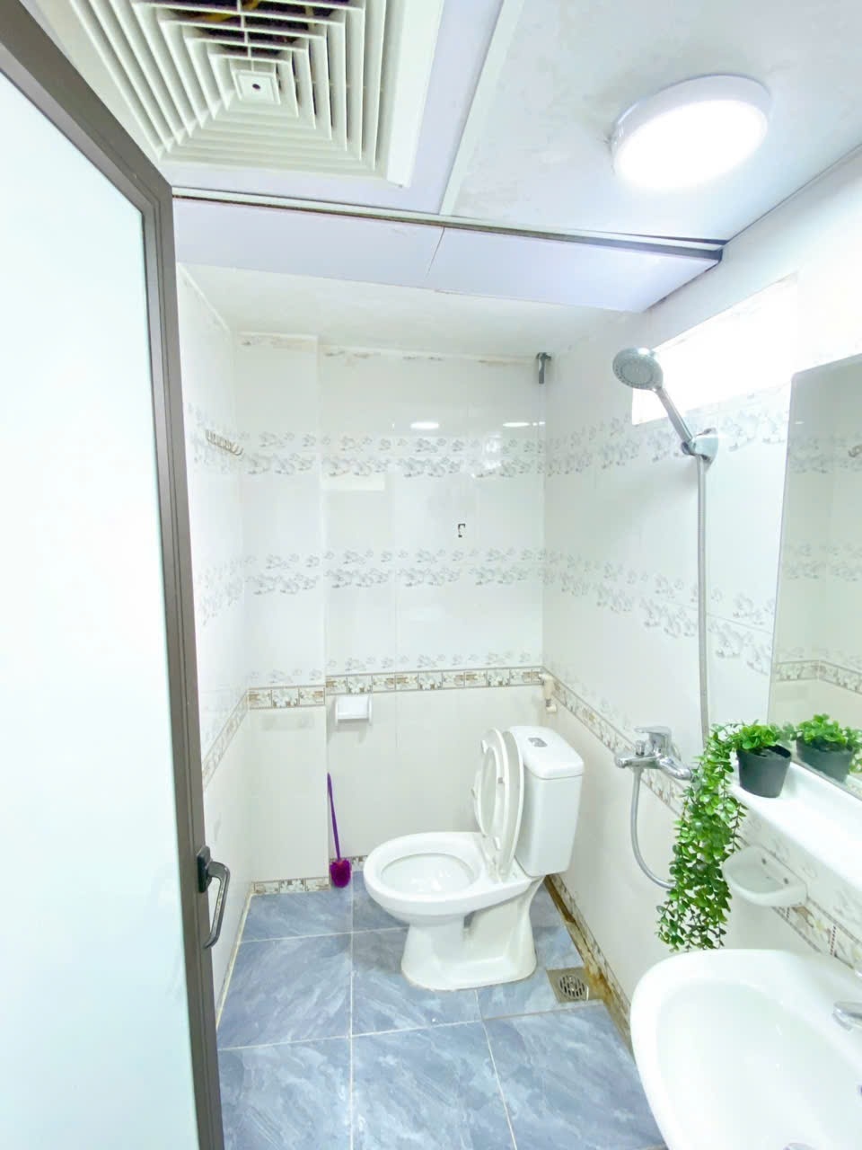 Phòng trọ Studio 25m2 tại Suha Home Nguyễn Ngọc Vũ - Cầu Giấy - Phòng tắm